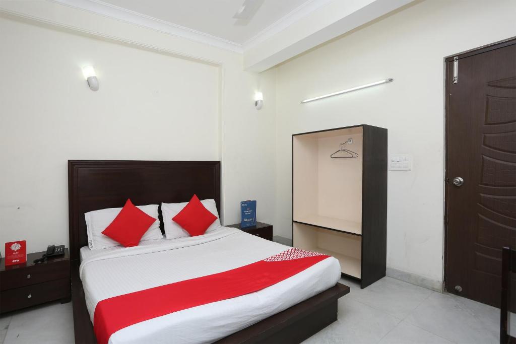 Двухместный (Бюджетный двухместный номер с 1 кроватью) отеля OYO 15822 Ryan Residency, Гургаон