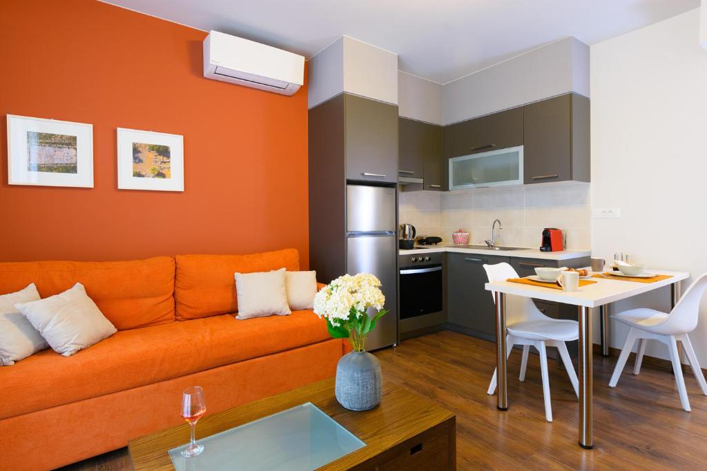 Апартаменты (Апартаменты с 2 спальнями) апарт-отеля Elounda Colour Apartments, Элунда