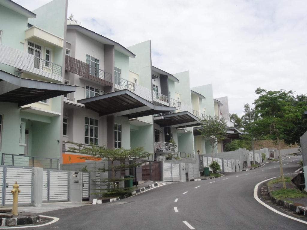 Вилла (Вилла с 6 спальнями), Shamrock Beach Villas Batu Ferringhi Penang