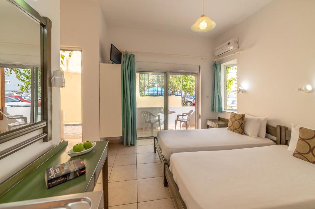 Двухместный (Стандартный двухместный номер с 2 отдельными кроватями и видом на море) апарт-отеля Akti Galinis, Каливес