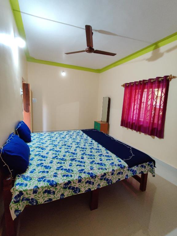 Двухместный (Двухместный номер с 1 кроватью и балконом) гостевого дома Shree Hari Guest House, Анжуна