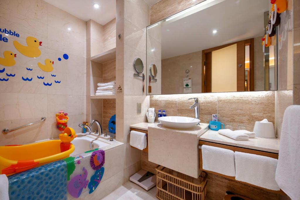 Семейный (Family Room with Cartoon Theme), Jinling Hotel Wuxi