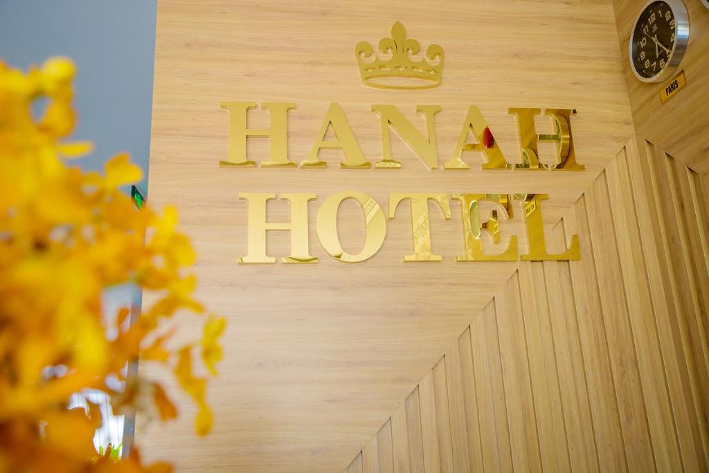 Четырехместный (Четырехместный номер Делюкс) отеля Hanah Hotel, Фантхьет