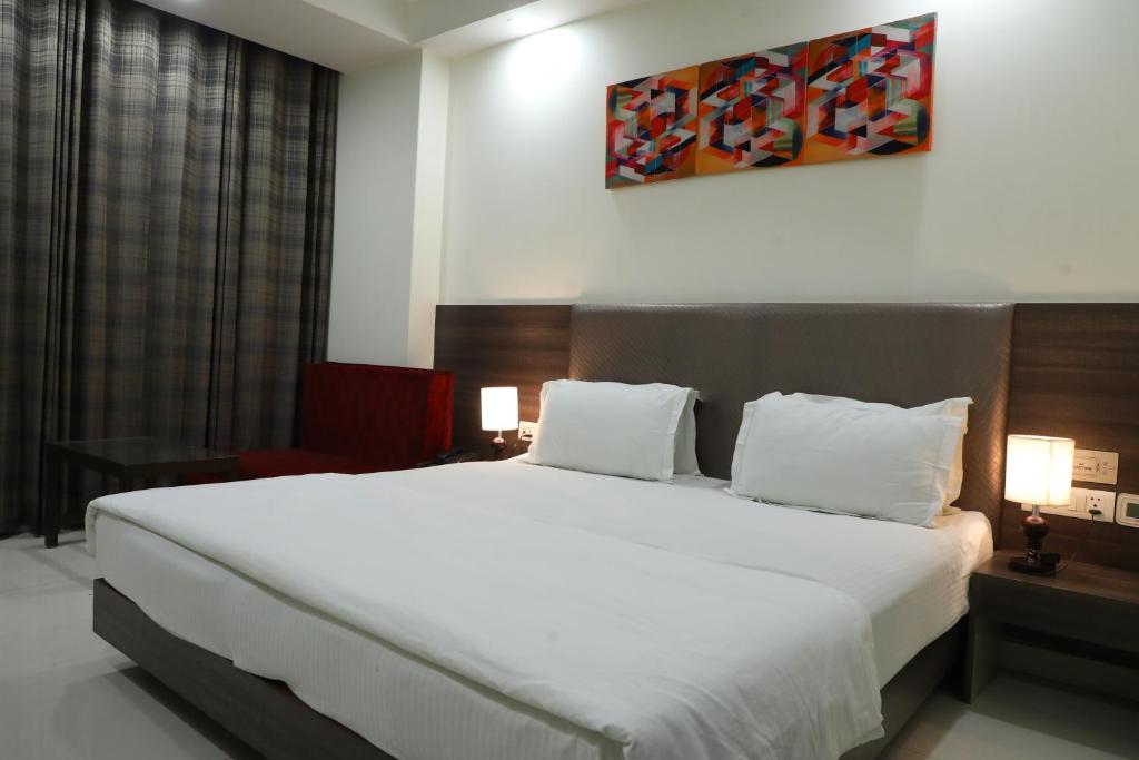 Двухместный (Executive Room with Early check-in By 3 Hours,Late check-out by 3 hours), Hotel Sopan Heights