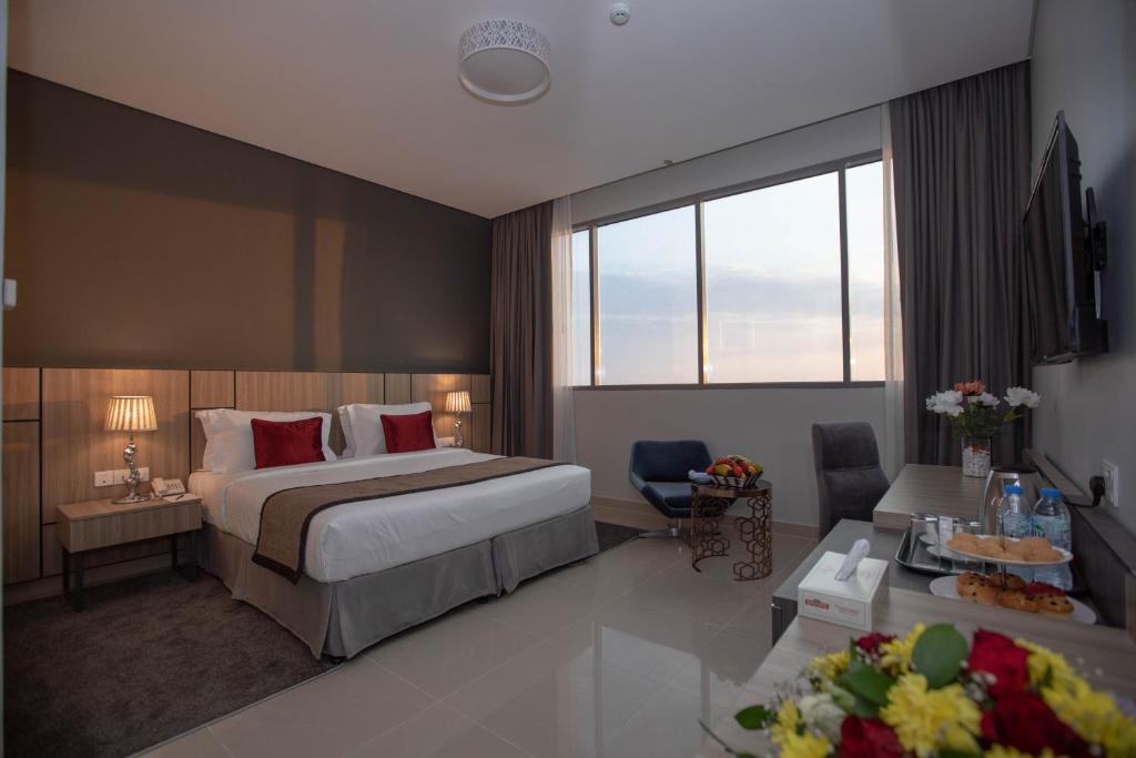 Двухместный (Улучшенный двухместный номер с 1 кроватью или 2 отдельными кроватями и видом на море) отеля Fortis Hotel Fujairah, Фуджейра