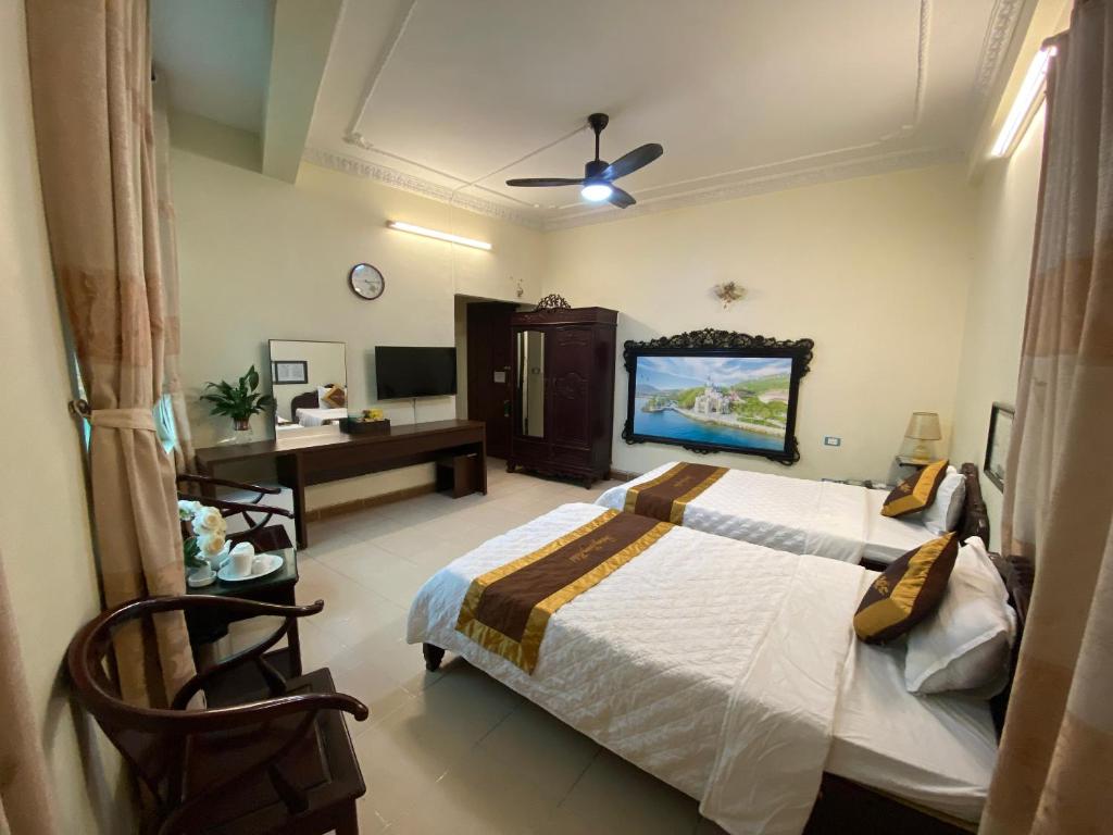 Двухместный (Двухместный номер с 2 отдельными кроватями и балконом) отеля Thang Long Hotel, Ханой