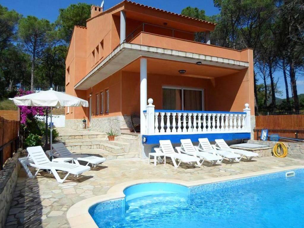 Villa with 4 bedrooms in Calonge with wonderful mountain view private pool furnished terrace 7 km from the beach