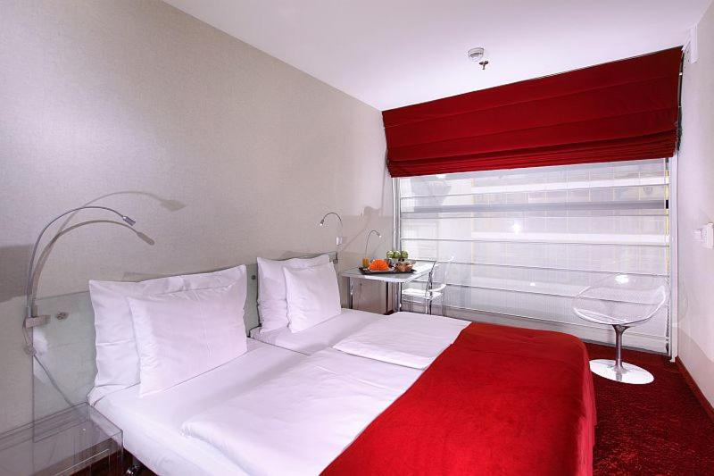 Двухместный (Двухместный номер с 1 кроватью или 2 отдельными кроватями) отеля Design Metropol Hotel Prague, Прага