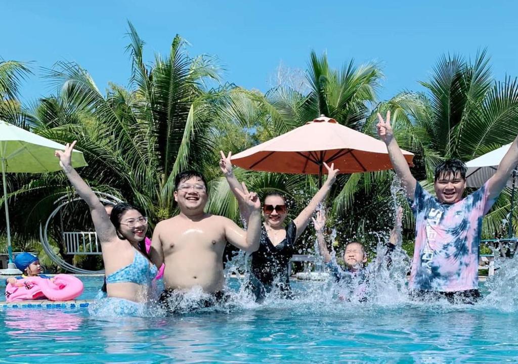 Семейный (Семейный номер с видом на бассейн), Resort Bao Anh Sunset Beach