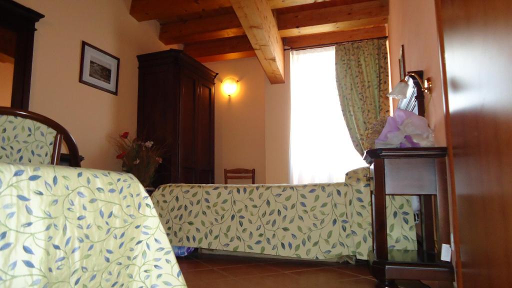 Трехместный (Трехместный номер) отеля Hotel Archimede Ortigia, Сиракузы