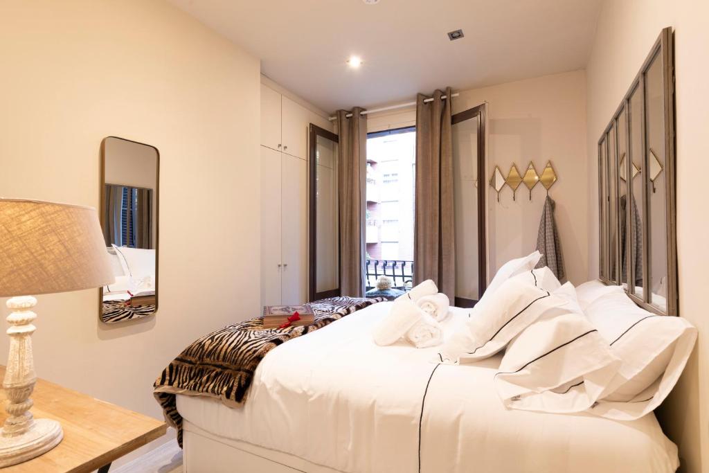 Апартаменты (Апартаменты с балконом), Chic Apartments Barcelona