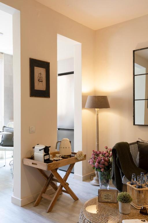 Апартаменты (Апартаменты с балконом), Chic Apartments Barcelona