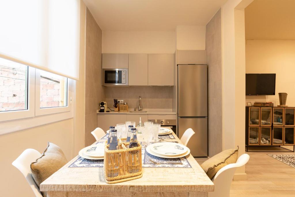 Апартаменты (Апартаменты с балконом), Chic Apartments Barcelona