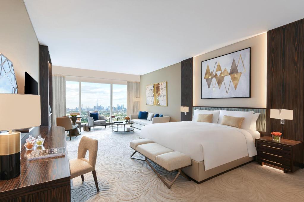 Двухместный (Роскошный клубный номер с кроватью размера «king-size» и правом посещения клуба) отеля Sofitel Dubai The Obelisk, Дубай