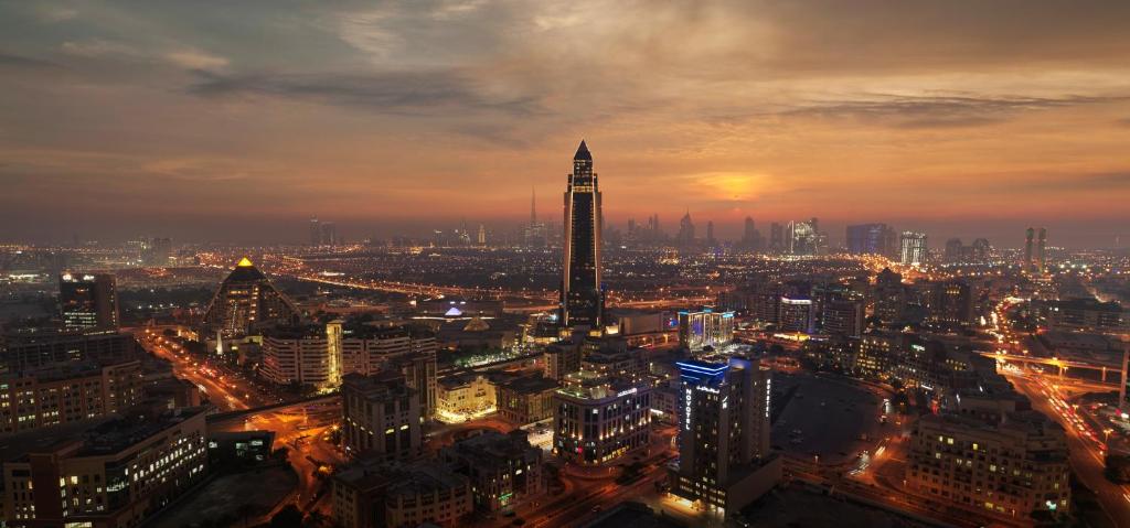 Отель Sofitel Dubai The Obelisk