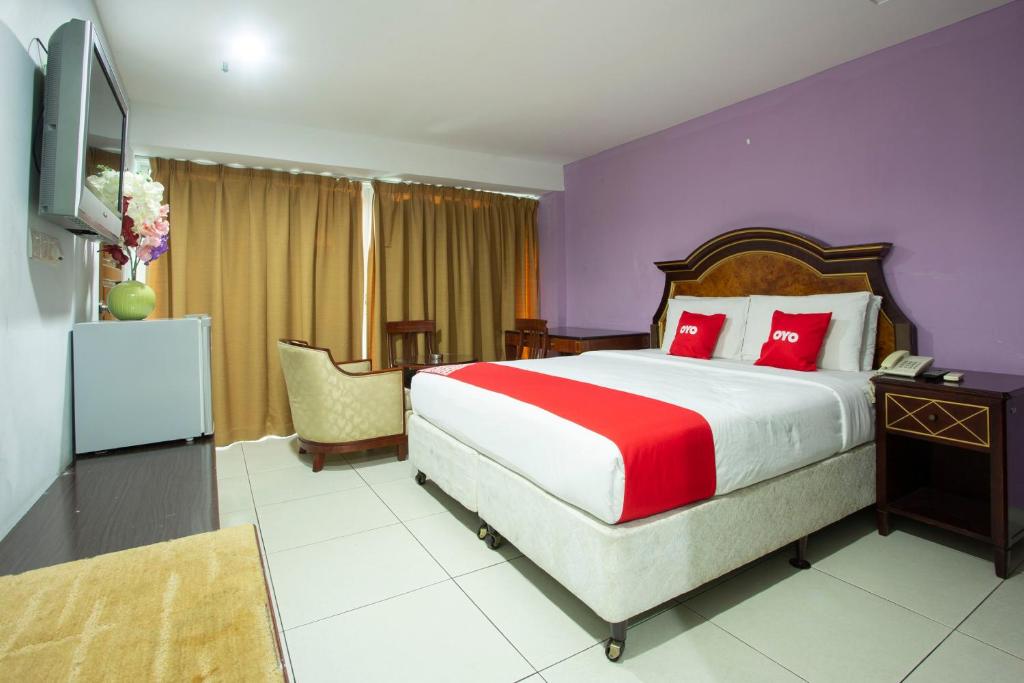 Двухместный (Номер Делюкс с кроватью размера «king-size») отеля Hotel Al Jafs, Куала-Лумпур