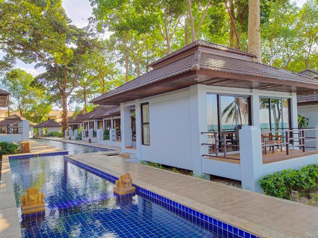 Вилла (Вилла у бассейна), Курортный отель Chang Buri Resort & Spa