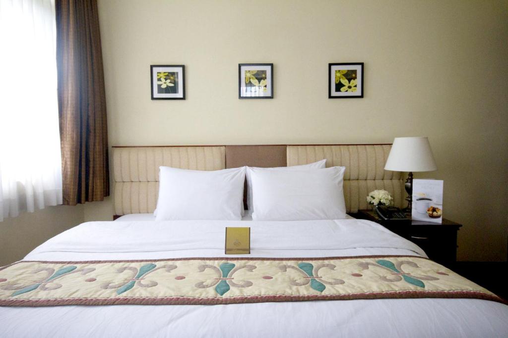 Сьюит (Номер Премьер с 2 спальнями) отеля Parque España Residence Hotel Managed by HII, Манила