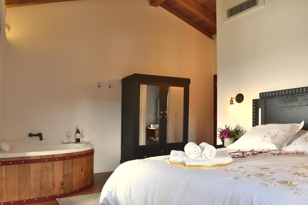 Двухместный (Двухместный номер с 1 кроватью и гидромассажной ванной) загородного отеля Gandarela Turismo Rural, Виго