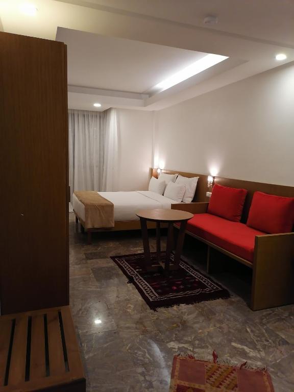 Сьюит (Улучшенный люкс) апарт-отеля Casa City Break Suites, Касабланка