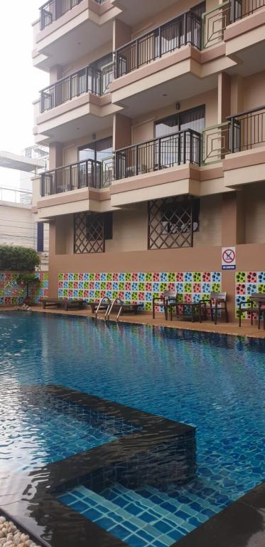 Двухместный (Улучшенный двухместный номер с 1 кроватью) отеля Sunview Place, Паттайя