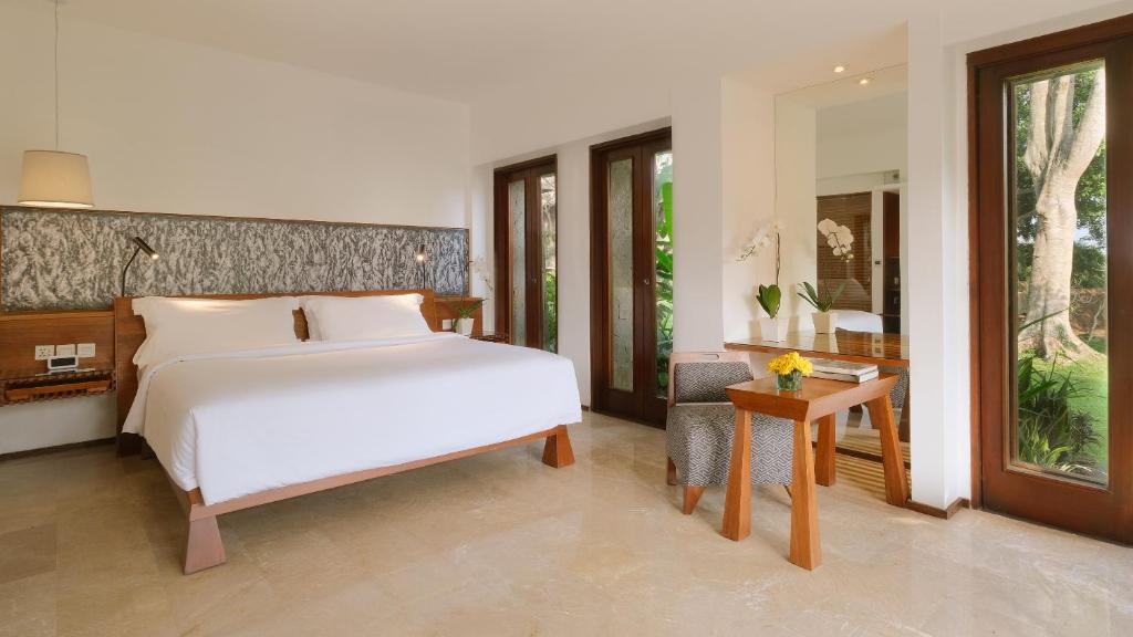 Сьюит (Люкс Impressive Forest — Кровать размера «king-size») курортного отеля Maya Ubud Resort & Spa, Убуд