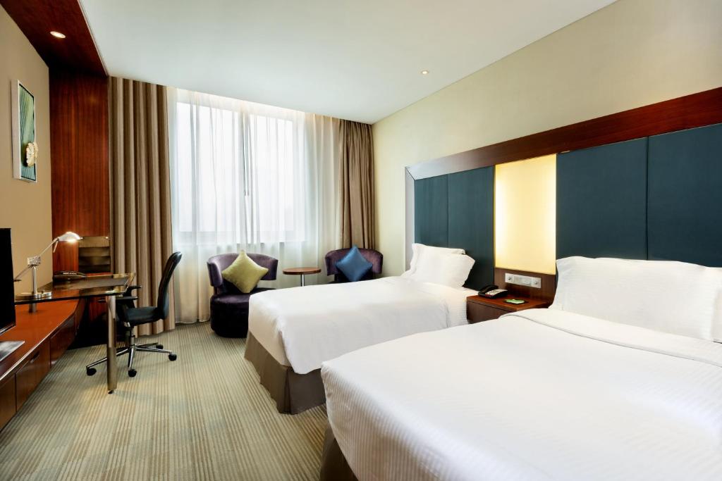 Двухместный (Улучшенный номер) отеля Holiday Inn Shanghai Pudong, Шанхай