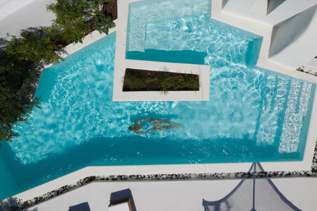Сьюит (Gemma Suites) виллы Bliss Mansion with sunset view & swimming pool, Пиргос (Эгейские острова)