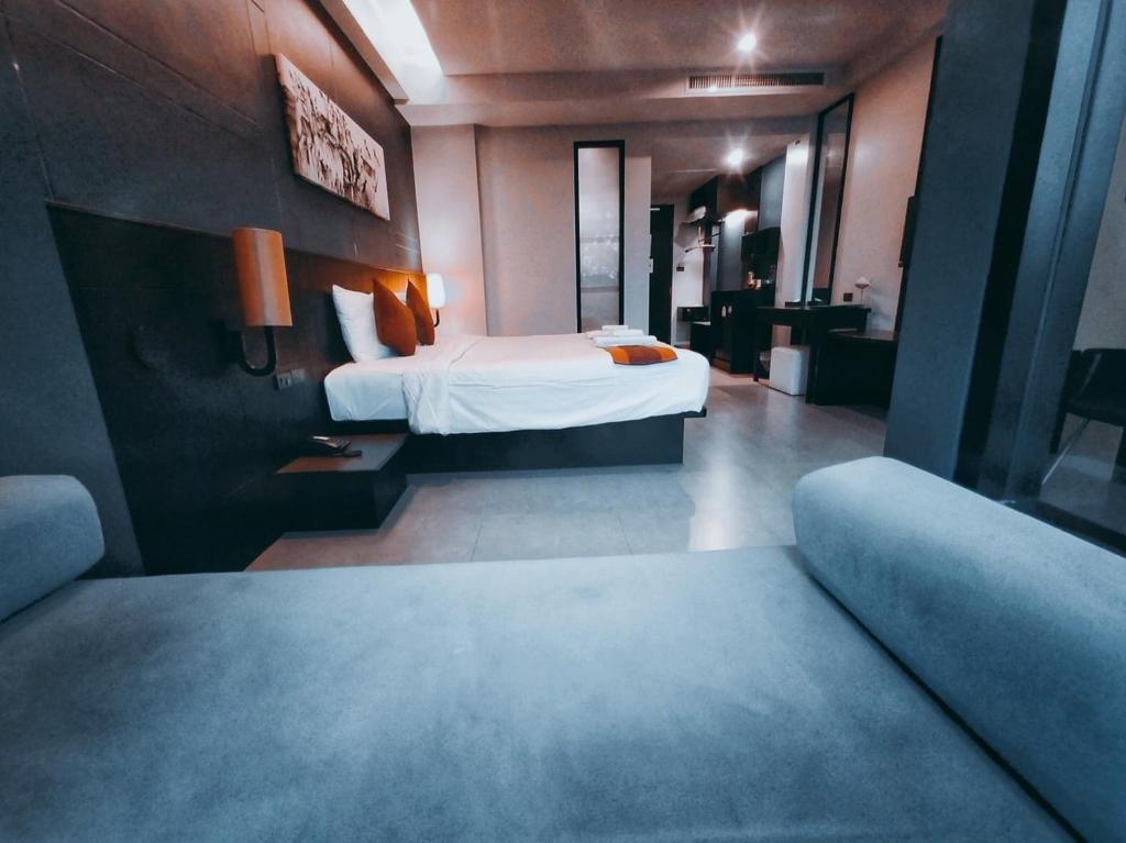 Двухместный (Улучшенный двухместный номер с 1 кроватью) отеля The Tama, Краби