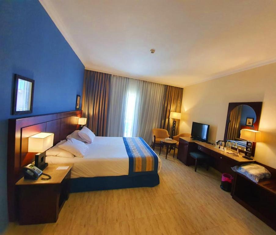 Двухместный (Двухместный номер Делюкс с 1 кроватью и видом на море) курортного отеля Stella Di Mare Makadi Beach Resort & Spa, Хургада