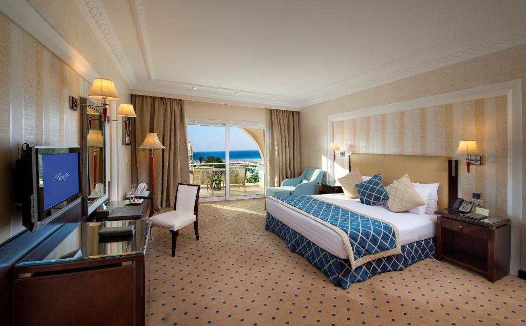 Двухместный (Двухместный номер с 1 кроватью и видом на море) курортного отеля Premier Le Reve Hotel & Spa (Adults Only), Хургада