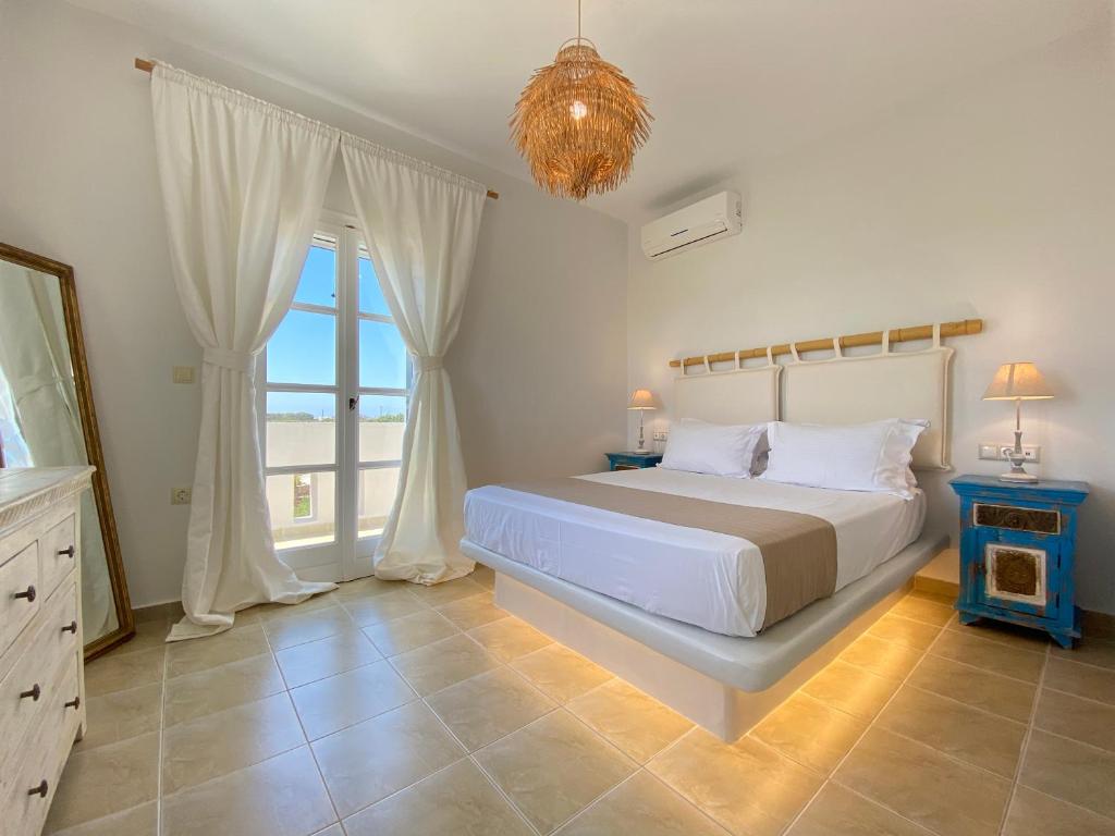 Вилла (Вилла с 3 спальнями), Seaside Naxos | Holiday Villas