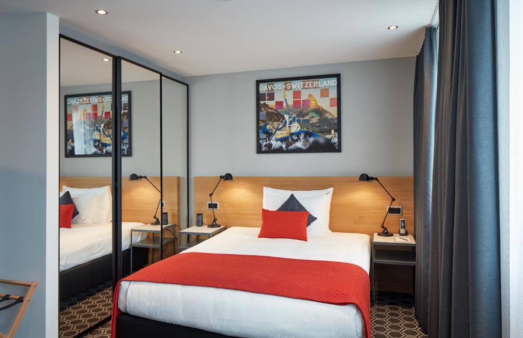 Двухместный (Улучшенный номер «Силвер» с кроватью размера «queen-size») отеля Spenglers Davos, Давос