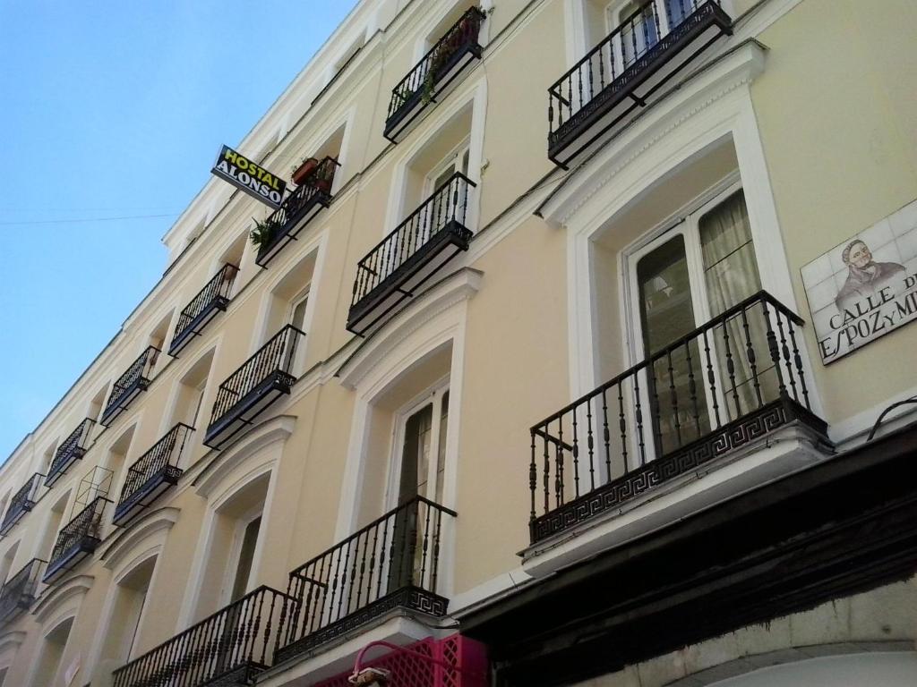 Гостевой дом Hostal Alonso, Мадрид