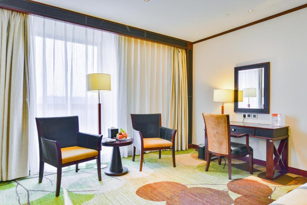 Двухместный (Стандартный двухместный номер с 2 отдельными кроватями) отеля Guangzhou Baiyun International Convention Center, Гуанчжоу