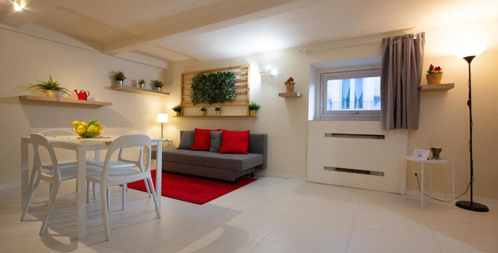 Апартаменты (One-Bedroom Apartment n.6) апартамента Stesicoro Exclusive House, Катания