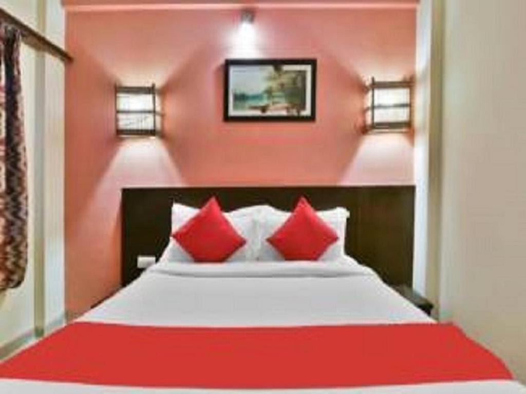 Двухместный (Двухместный номер Делюкс с 1 кроватью) отеля Hotel Rajeshwar, Мандрем