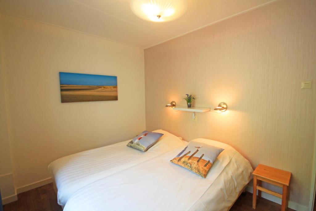 Трехместный (Apartment with Balcony or Terrace (3 persons)), Aparthotel Bos en Duin Texel