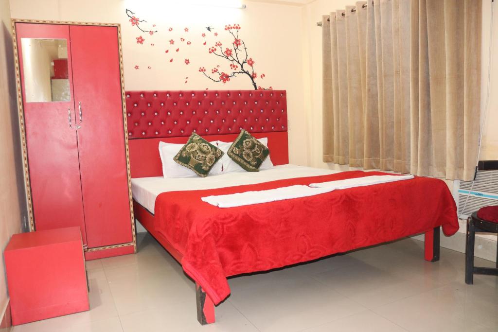 Двухместный (Стандартный номер с кроватью размера «king-size») гостевого дома The Salvation Army RED SHIELD GUEST HOUSE, Калькутта