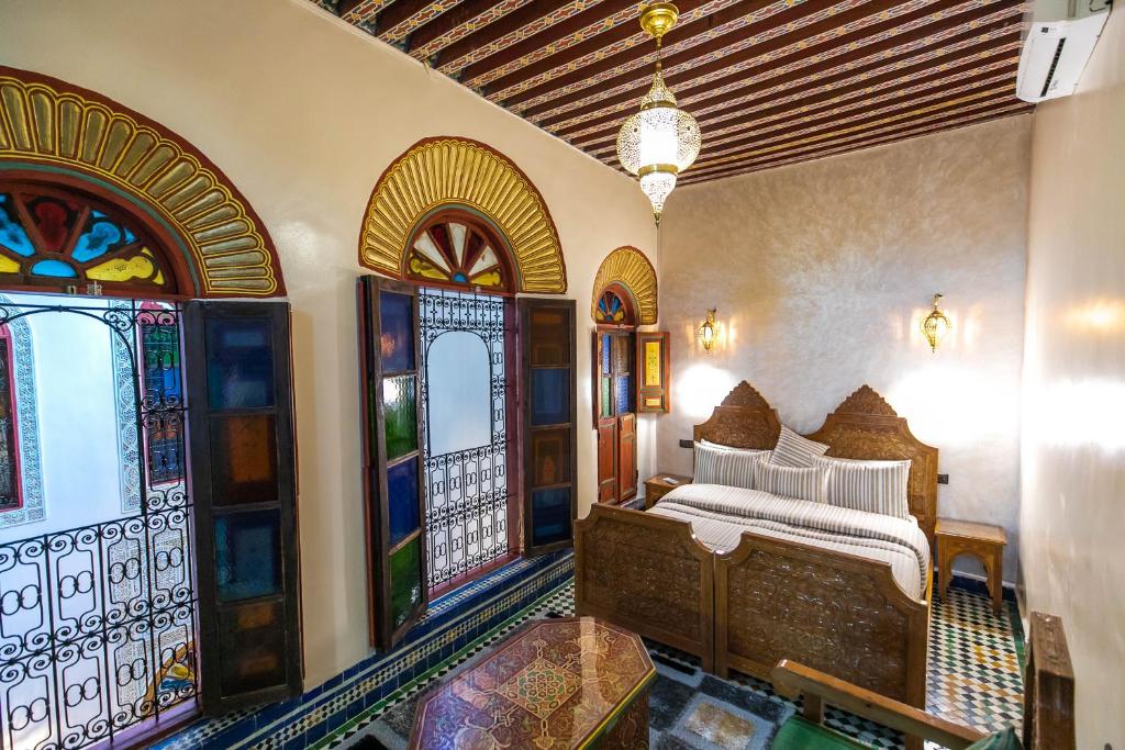Двухместный (Улучшенный двухместный номер с 1 кроватью или 2 отдельными кроватями) отеля Dar El Ouedghiri, Фес