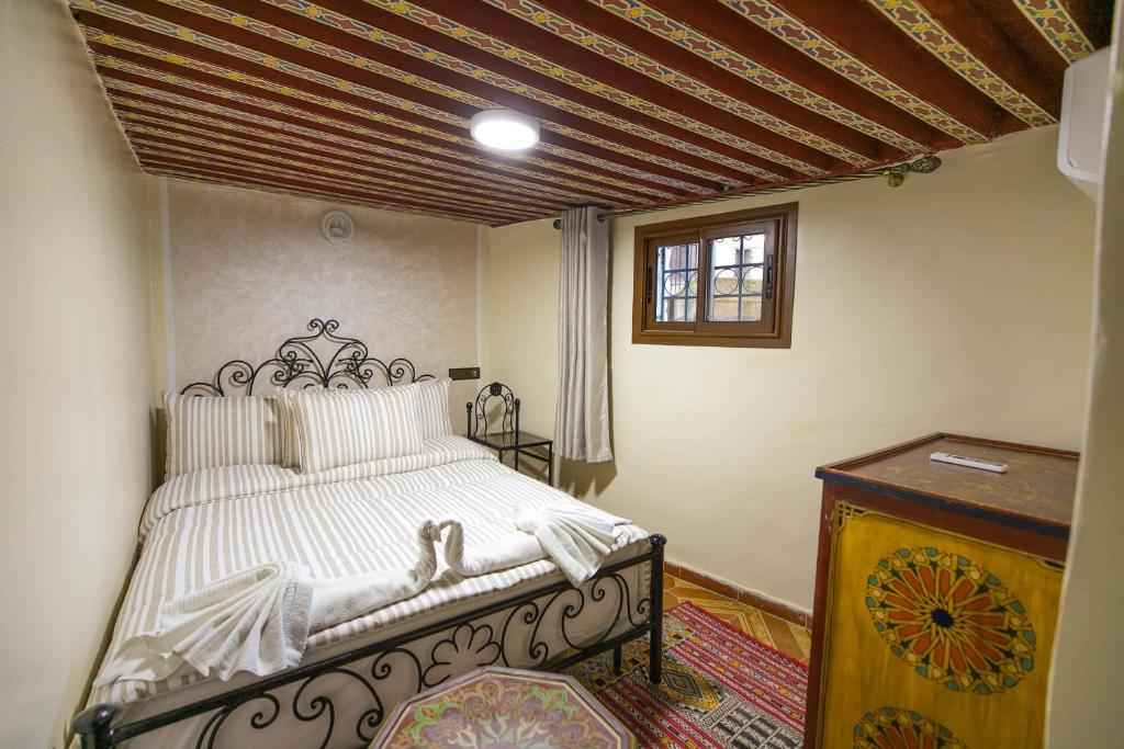 Двухместный (Бюджетный двухместный номер с 1 кроватью) отеля Dar El Ouedghiri, Фес