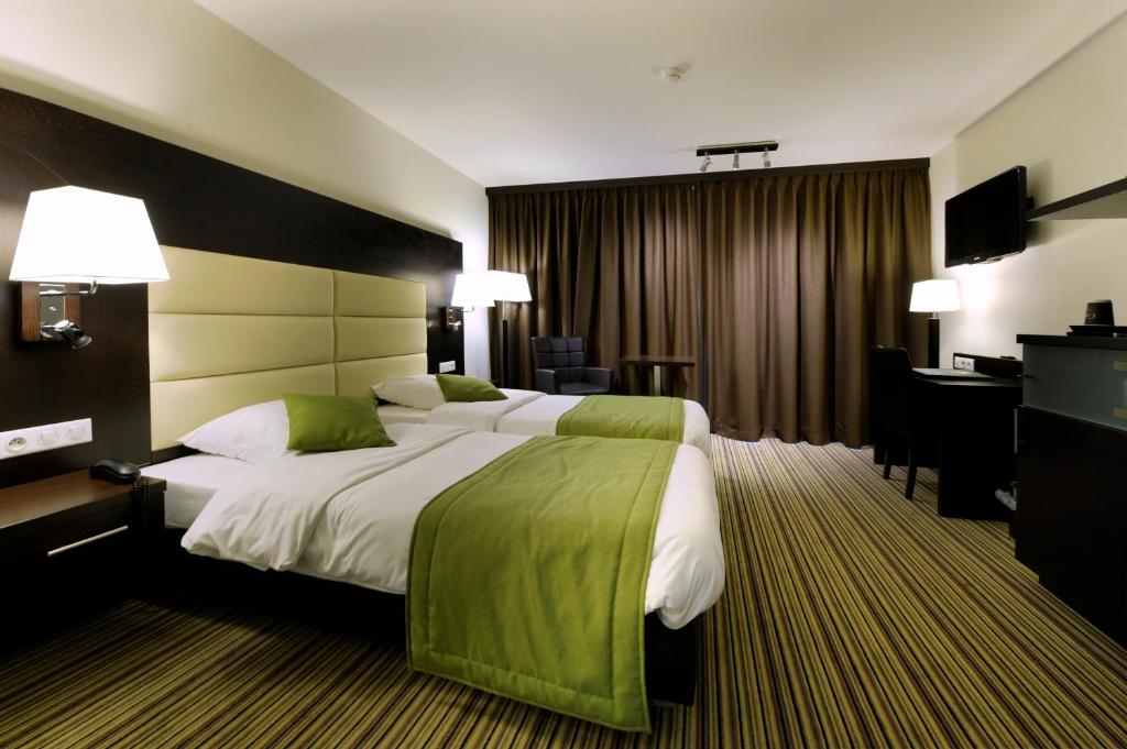 Двухместный (Стандартный двухместный номер с 2 отдельными кроватями) отеля Hotel Charleroi Airport - Van Der Valk, Шарлеруа