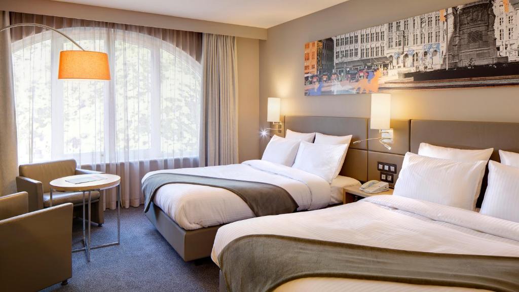 Двухместный (Двухместный номер с 2 отдельными кроватями и видом на город) отеля Crowne Plaza Hotel Brugge, Брюгге