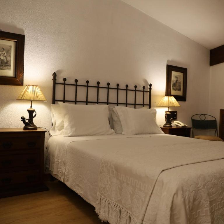 Двухместный (Двухместный номер с 1 кроватью или 2 отдельными кроватями и видом на сушу) отеля Hotel Portofoz, Порту