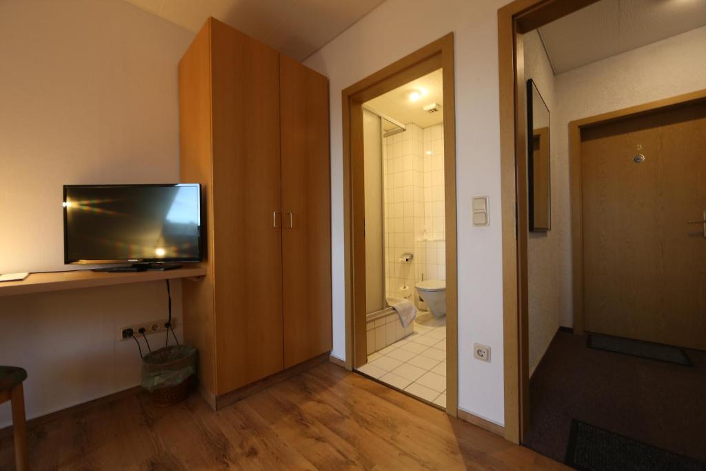 Одноместный (Одноместный номер с ванной комнатой) гостевого дома Pension Sachsenallee, Хемниц