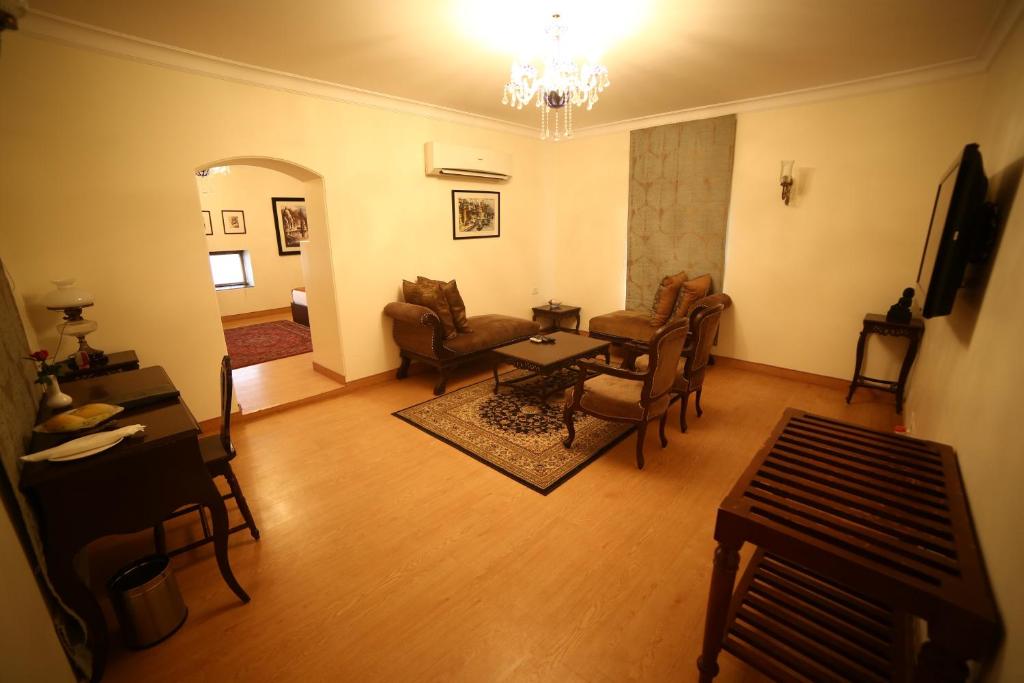 Сьюит (Shivala Suite), Suryauday Haveli - An Amritara Resort