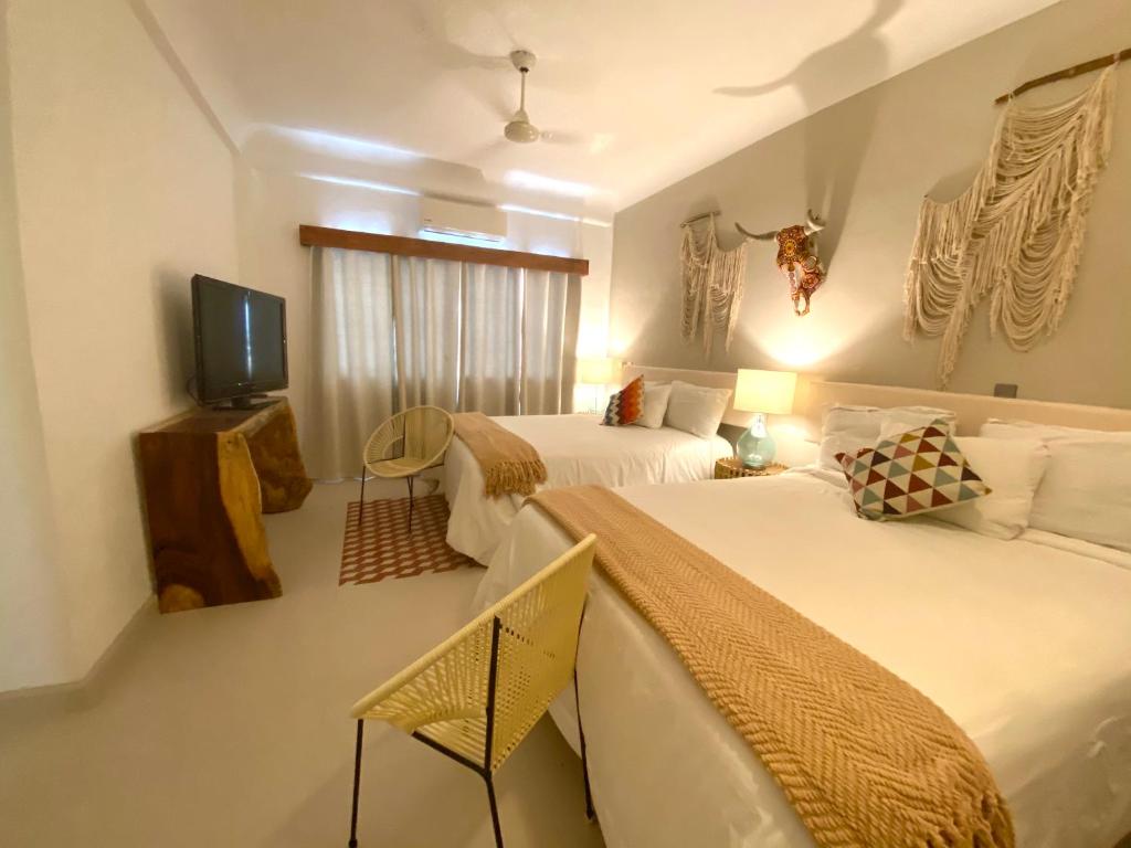 Двухместный (Двухместный номер Делюкс с 1 кроватью) отеля Hotel Amaca Puerto Vallarta - Adults Only, Пуэрто-Вальярта