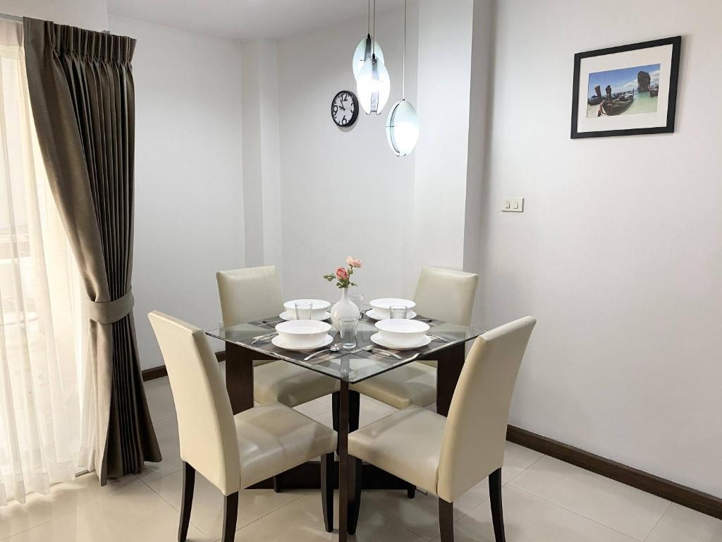 Апартаменты (Апартаменты с 2 спальнями), Апарт-отель 14 Place Sukhumvit Suites