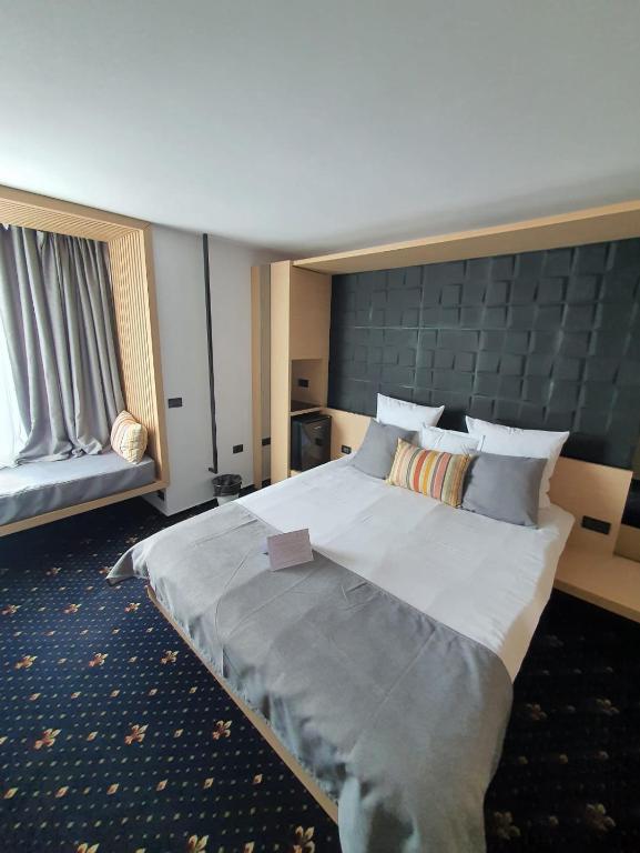 Двухместный (Двухместный номер Делюкс с 1 кроватью и боковым видом на море) отеля Aqvatonic Hotel - Steaua de Mare, Эфорие-Норд