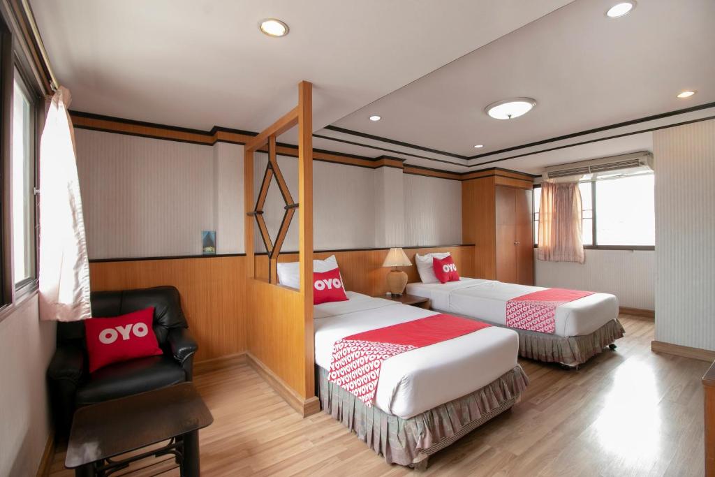 Двухместный (Номер Делюкс с кроватью размера «king-size») отеля Win Long Place, Бангкок